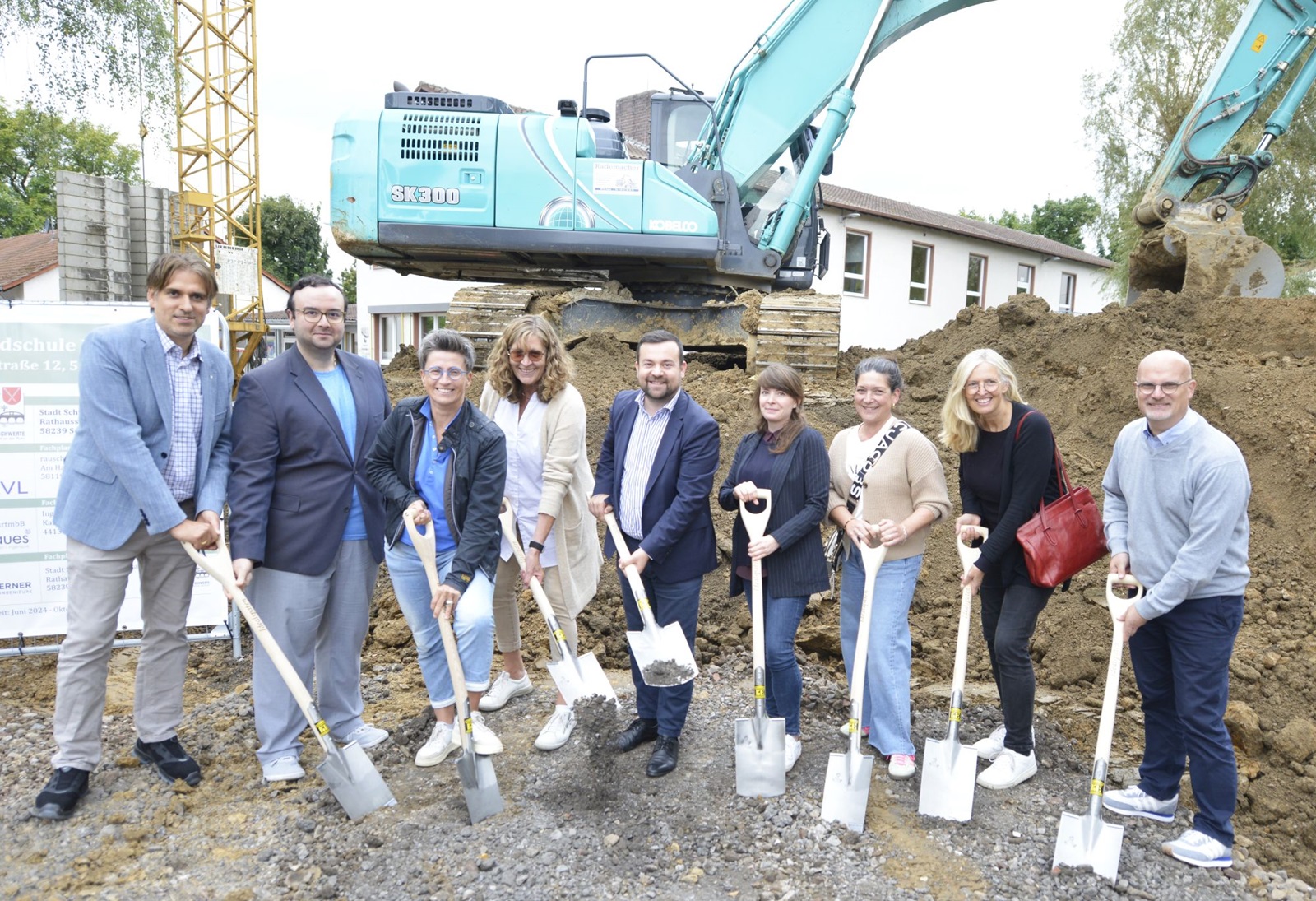 Freude in Villigst: Spatenstich für den Neubau der OGS